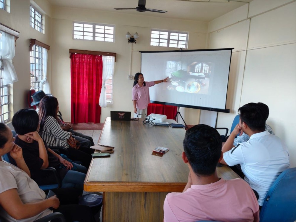 Dr. Limasenla Jamir leading the roundtable talk on “Mopungchuket Tourism – From Ideation to Action” at Mopungchuket village on October 4.